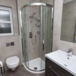 Curved Shower