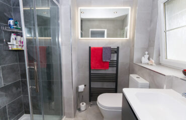 Plean Ensuite Installation